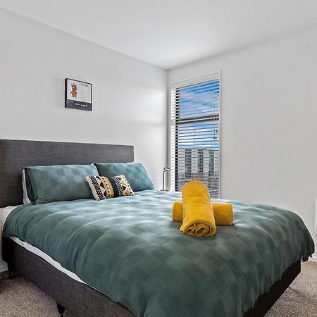 2 Bedroom City Pad With Free Car Park Christchurch Bagian luar foto
