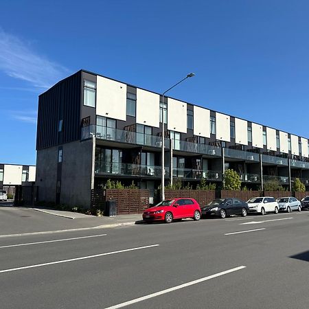 2 Bedroom City Pad With Free Car Park Christchurch Bagian luar foto