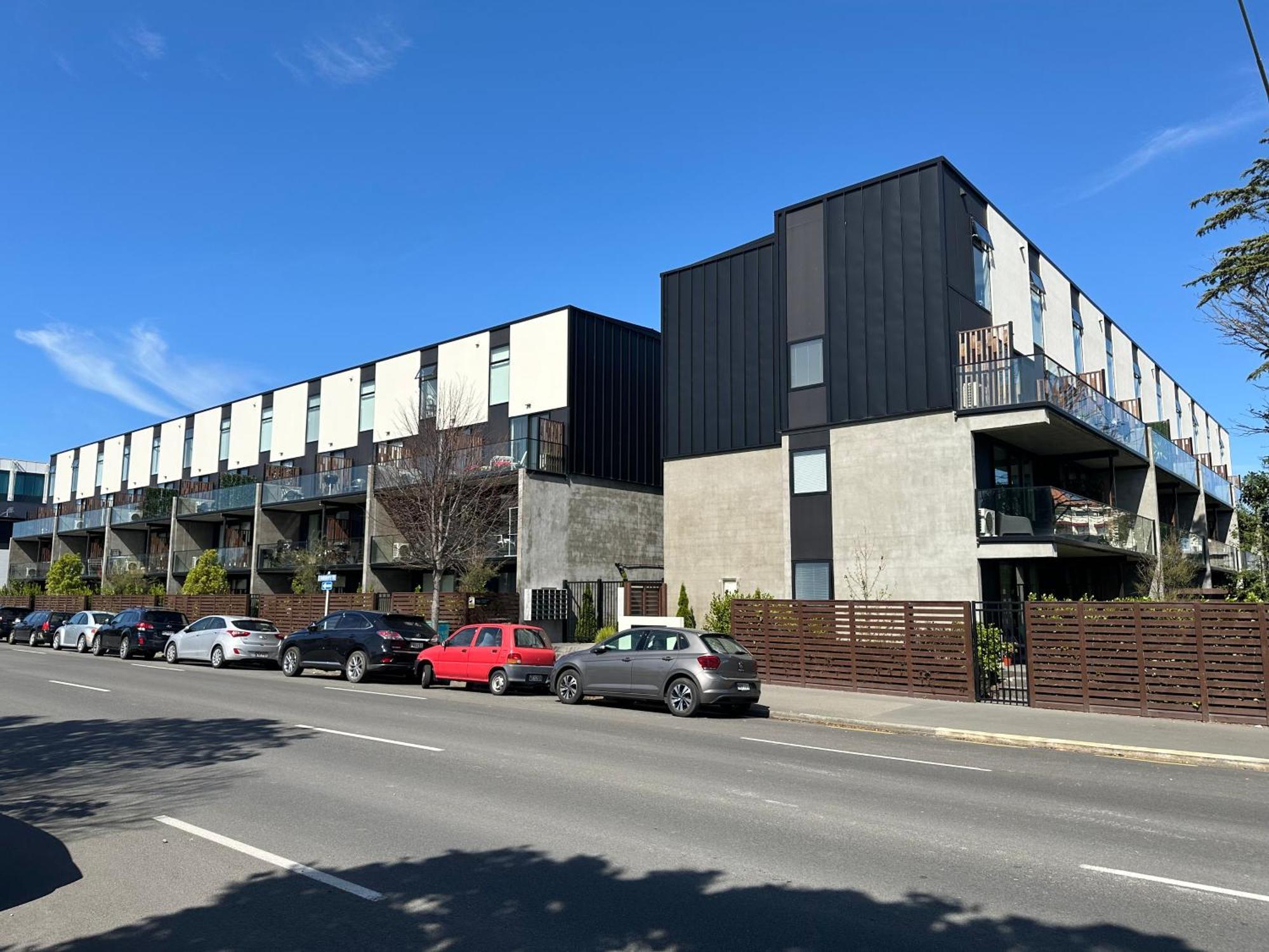 2 Bedroom City Pad With Free Car Park Christchurch Bagian luar foto